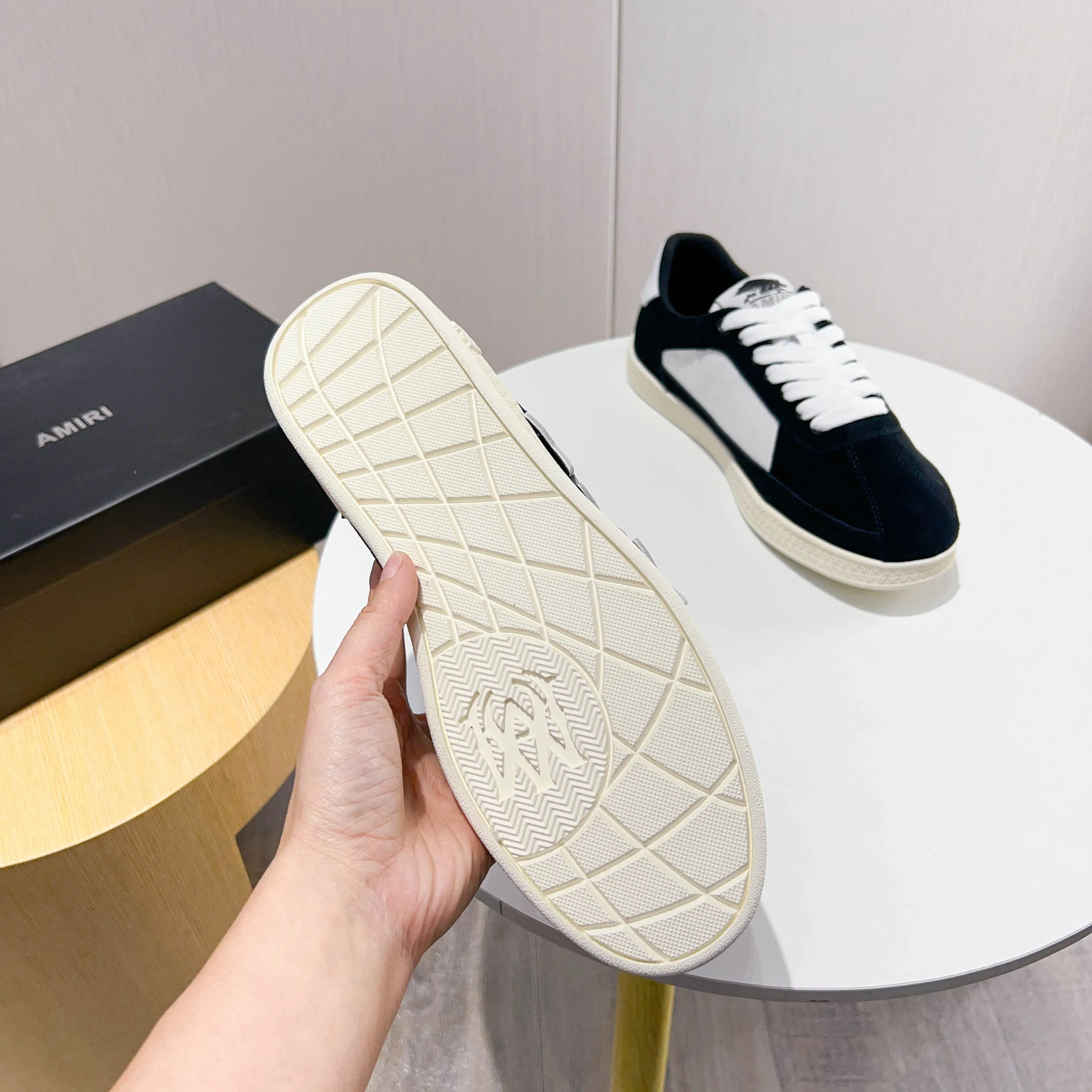 Men's shoes 💰420 [New style] 🌲🌲Balmain - New Amiri trendy shoes, low-top casual sports shoes, the same style as celebrities, made of selected pebbled cowhide and frosted cowhide, original outsole, comfortable on the feet, high-end workmanship, welcome to buy. Size: 39-45 (46 customized)